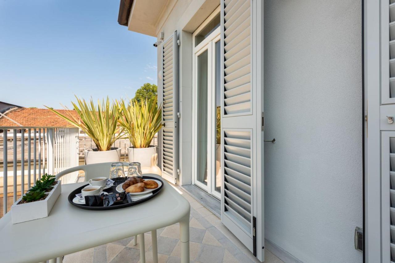 Villa Fedora Luxury Suites Lucca Bagian luar foto