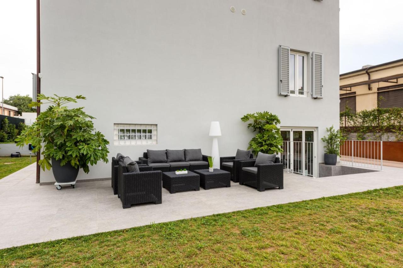 Villa Fedora Luxury Suites Lucca Bagian luar foto